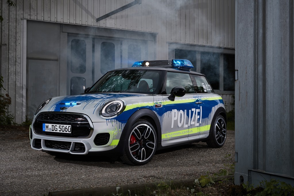 BMW GROUP EXPÕE SUA LINHA DE VEÍCULOS ESPECIAIS NO RETTMOBIL 2018, foto 35