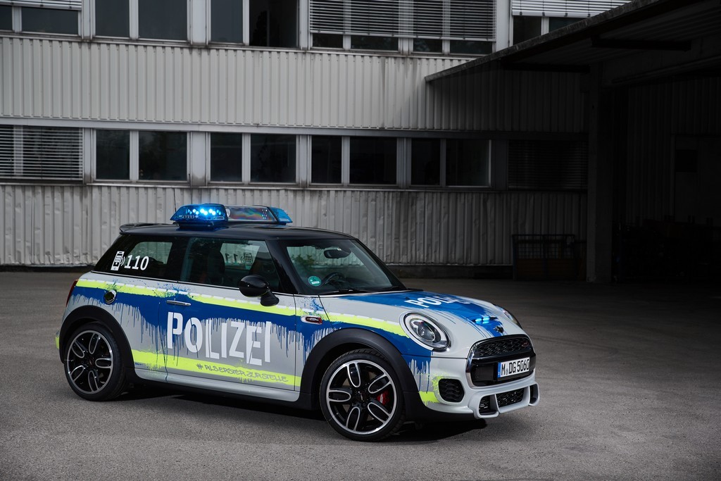 BMW GROUP EXPÕE SUA LINHA DE VEÍCULOS ESPECIAIS NO RETTMOBIL 2018, foto 36
