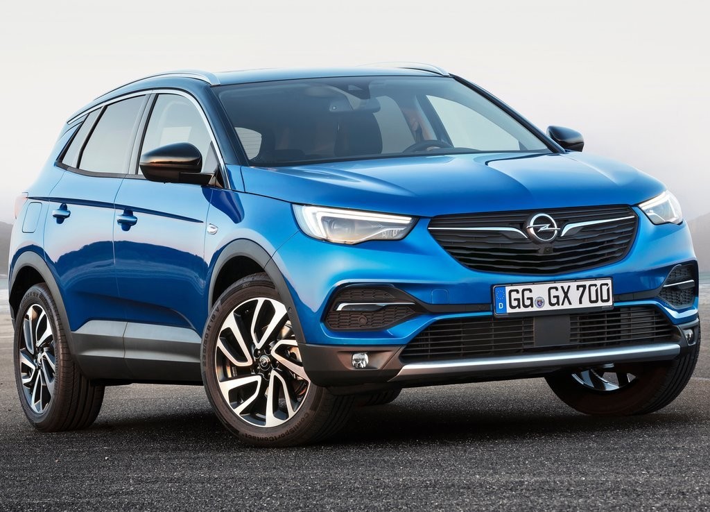 GROUPE PSA CONSOLIDA SUA PRESENÇA NO CHILE APRESENTANDO UMA NOVA GERAÇÃO DE MODELOS OPEL, foto 2