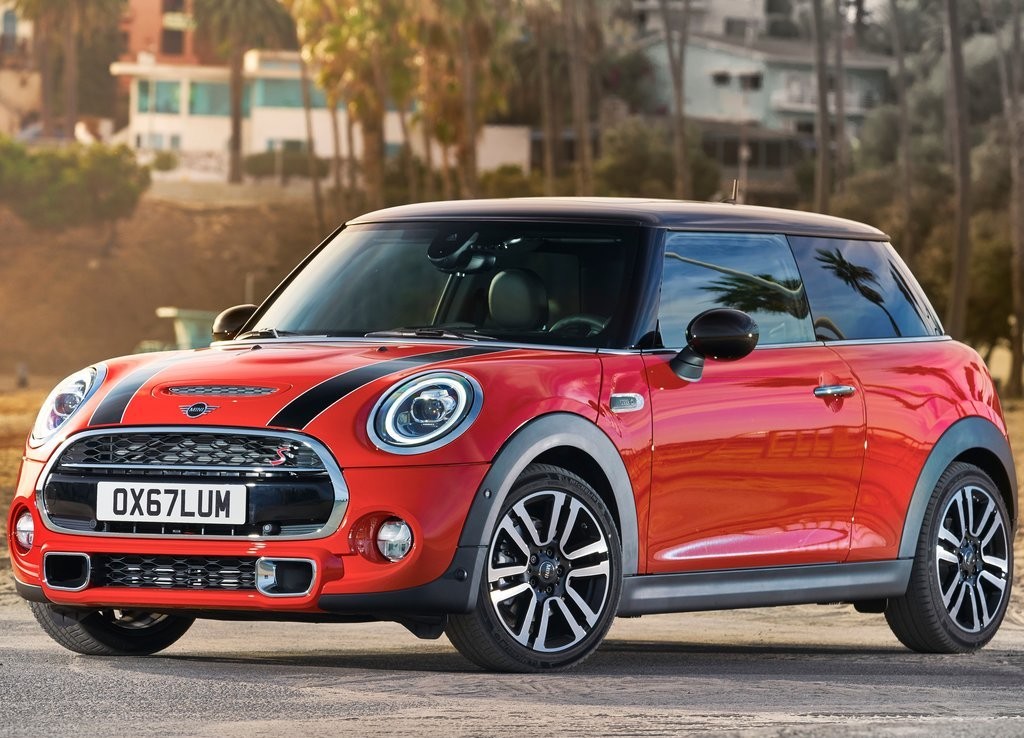 NOVO MINI HATCH CHEGA EM MEADOS DE JUNHO AO BRASIL, foto 2