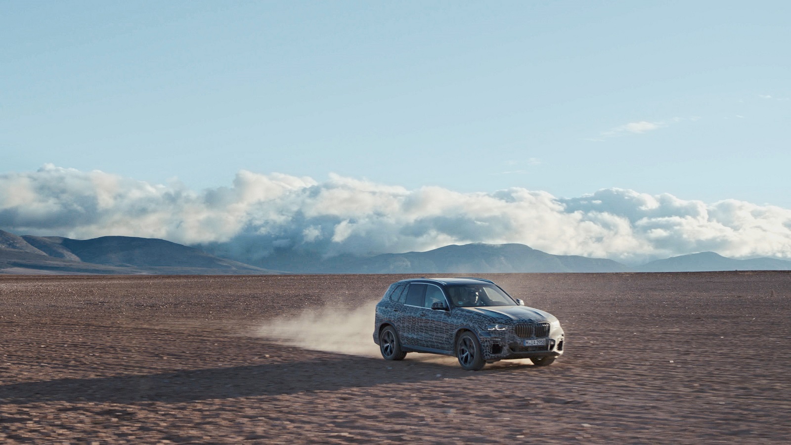 BMW ADIANTA AS PRIMEIRAS IMAGENS DO NOVO X5 ANTES DE SUA ESTREIA EM JUNHO, foto 6