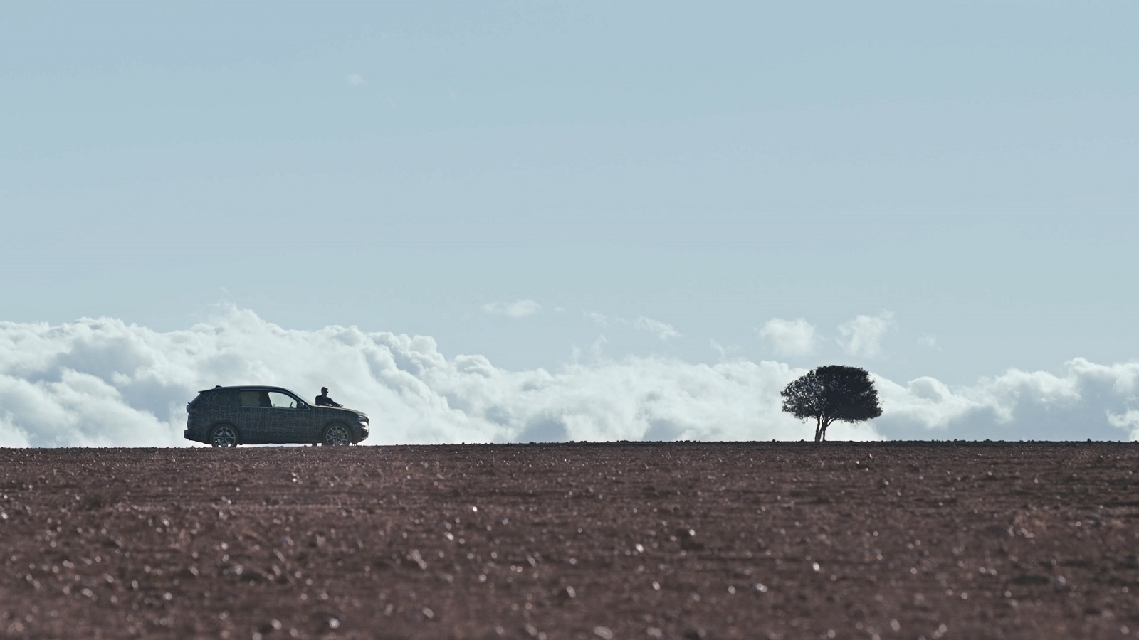 BMW ADIANTA AS PRIMEIRAS IMAGENS DO NOVO X5 ANTES DE SUA ESTREIA EM JUNHO, foto 7