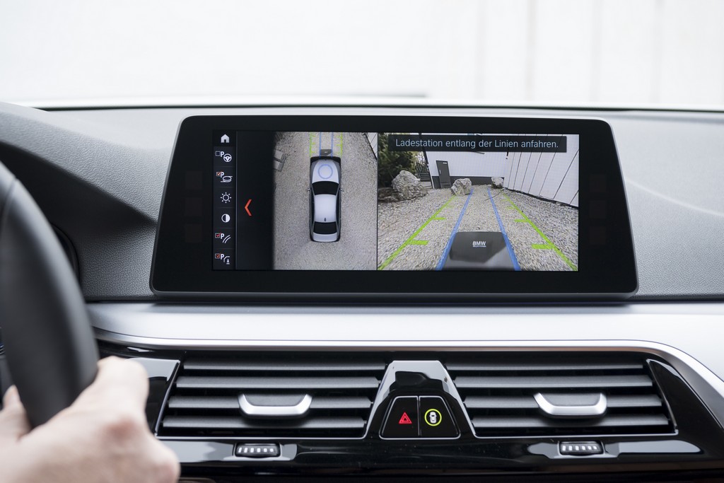 BMW i LANÇA CARREGADOR SEM FIO PARA CARROS HÍBRIDOS, foto 3