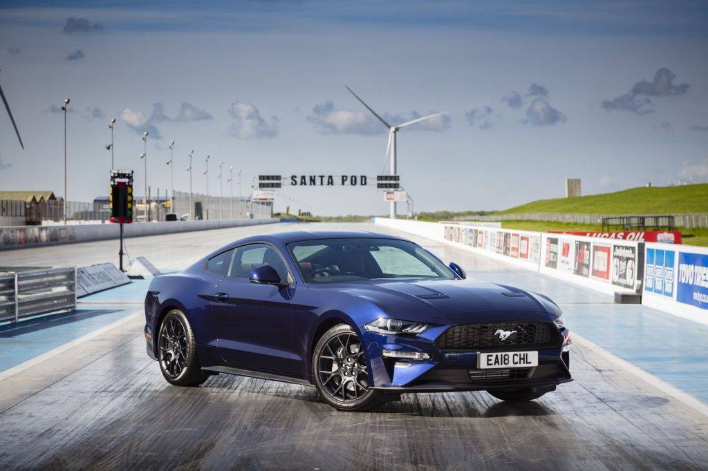 FORD MUSTANG OFERECE UM EQUIPAMENTO MELHORADO NO REINO UNIDO, foto 3