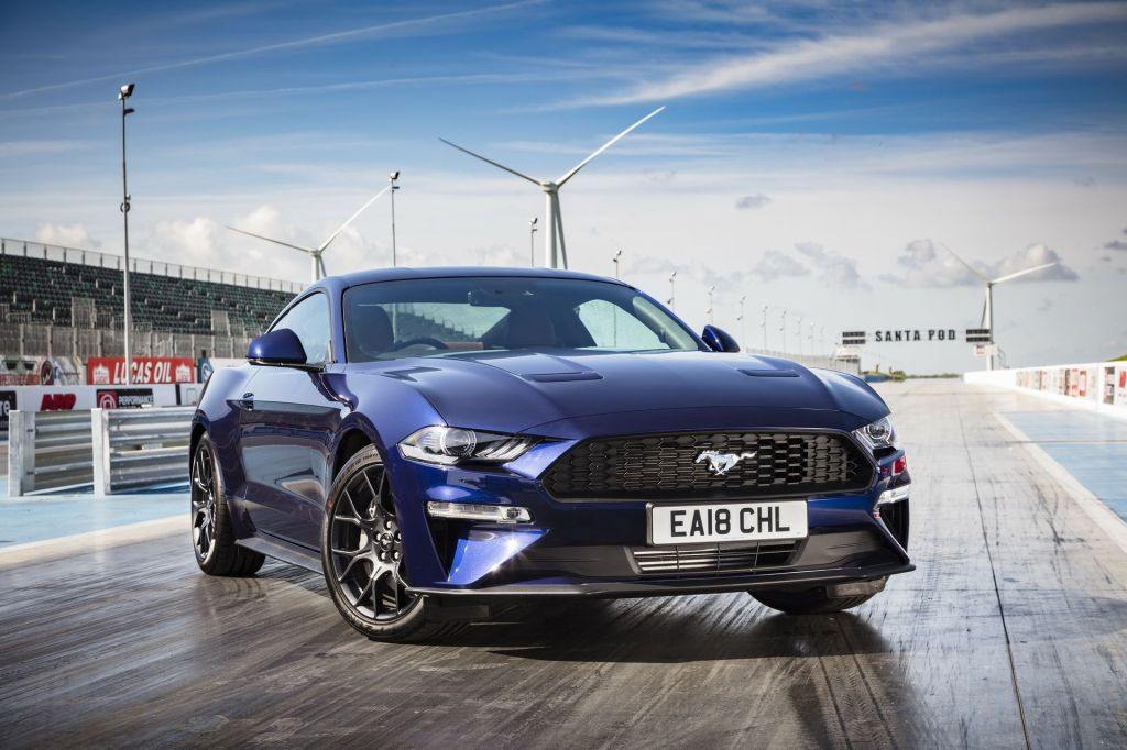 FORD MUSTANG OFERECE UM EQUIPAMENTO MELHORADO NO REINO UNIDO, foto 5