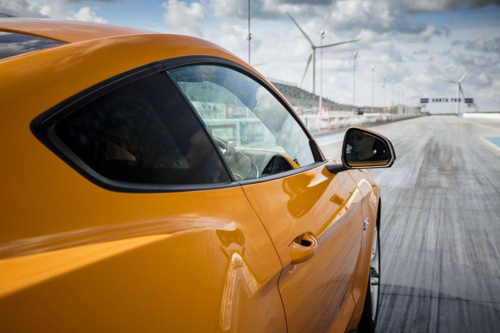 FORD MUSTANG OFERECE UM EQUIPAMENTO MELHORADO NO REINO UNIDO, foto 8