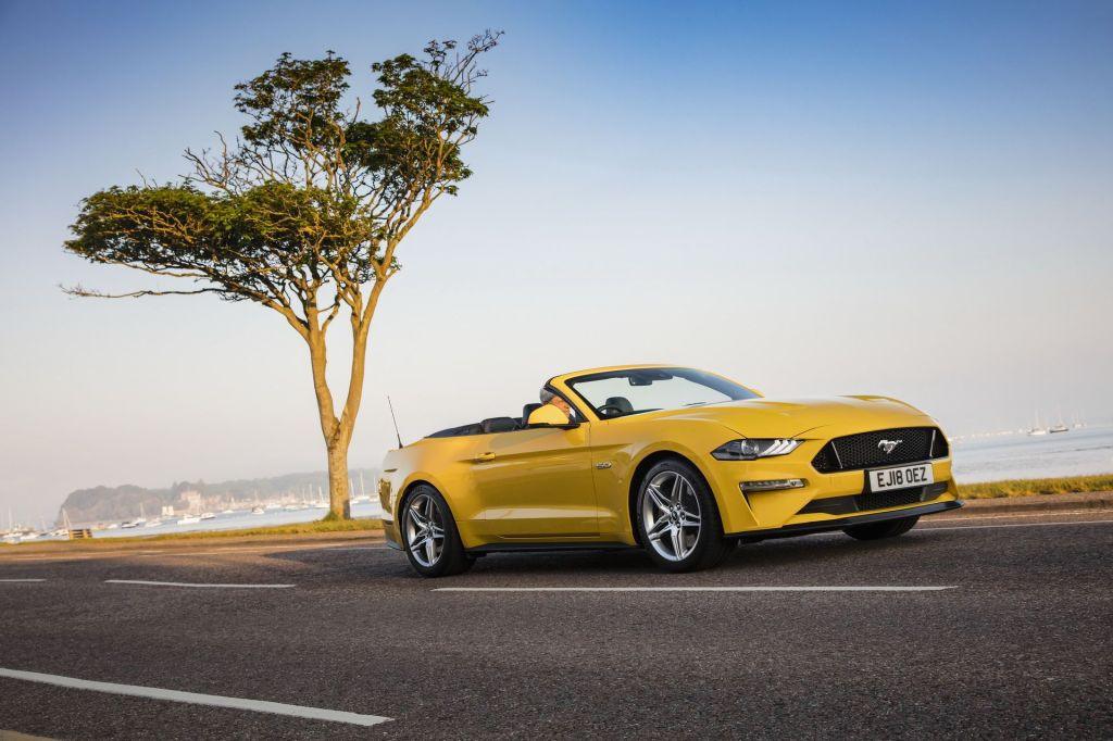 FORD MUSTANG OFERECE UM EQUIPAMENTO MELHORADO NO REINO UNIDO, foto 17