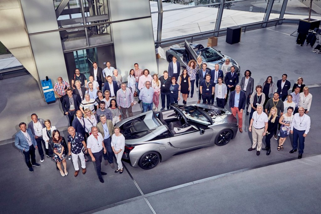 BMW ENTREGA OS PRIMEIROS i8 ROADSTER FIRST EDITION EM MUNICH, foto 3