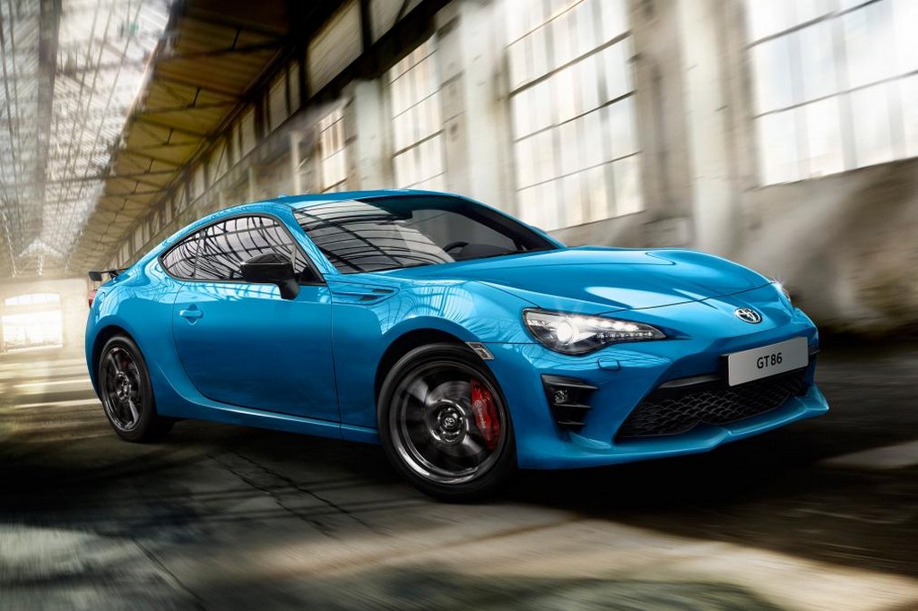 TOYOTA GT86 CLUB SERIES BLUE EDITION: UMA EDIÇÃO EXCLUSIVA PARA O REINO UNIDO, foto 1