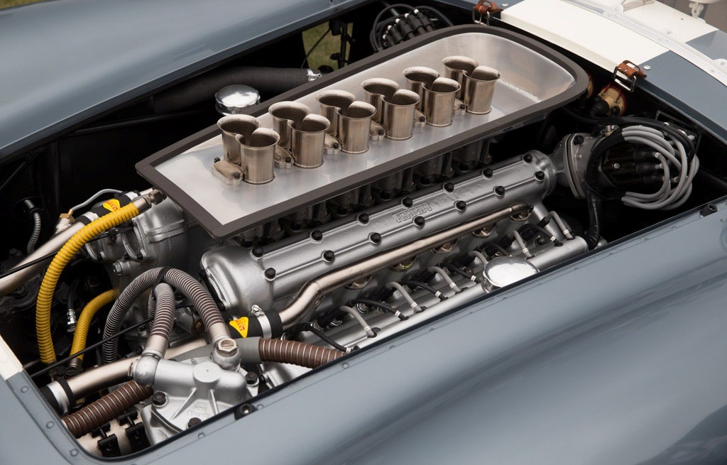 FERRARI F335 S SCAGLIETTI SPIDER DE 1958 FOI O GRANDE VENCEDOR DO CONCORSO D’ELEGANZA VILLA D’ESTE 2018, foto 19