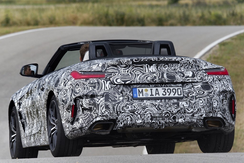 BMW ADIANTA A NOVA GERAÇÃO DO Z4 RODANDO NA PISTA DE TESTES DA MARCA EM MIRAMAS, foto 6