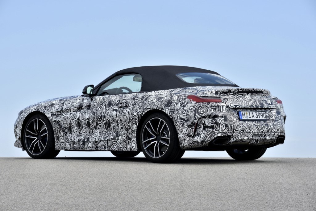BMW ADIANTA A NOVA GERAÇÃO DO Z4 RODANDO NA PISTA DE TESTES DA MARCA EM MIRAMAS, foto 8