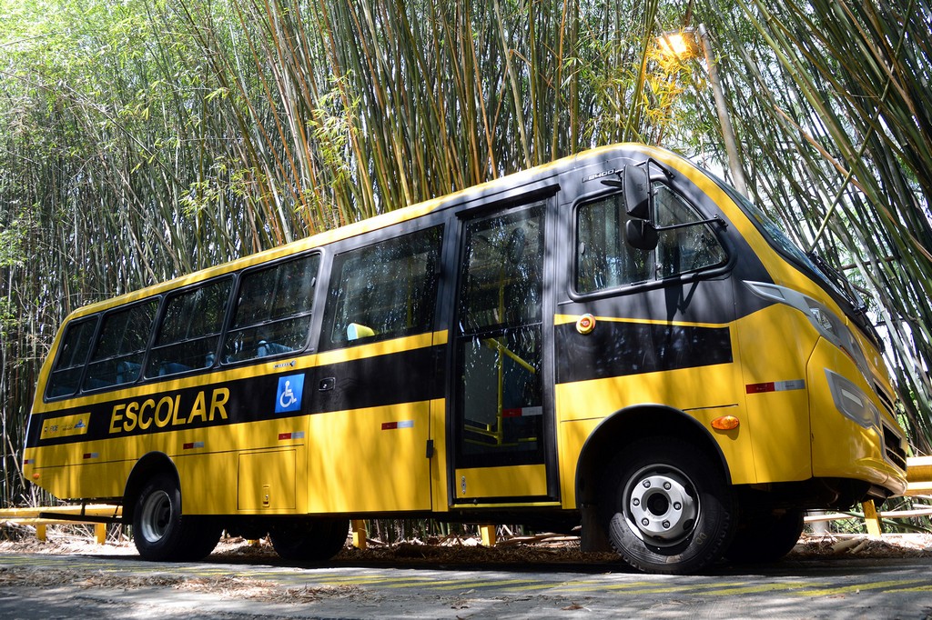 MERCEDES-BENZ FORNECERÁ 1.600 ÔNIBUS PARA O PROGRAMA CAMINHO DA ESCOLA, foto 3