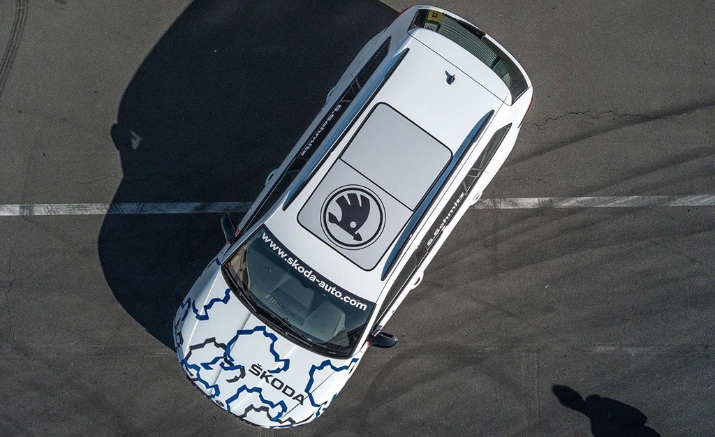 SKODA REVELA O KODIAQ RS EM VÍDEO E COM POUCA CAMUFLAGEM, foto 5