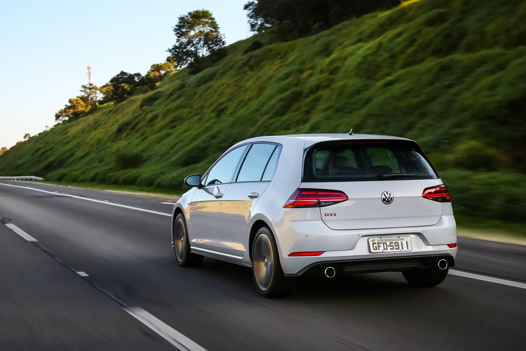 VOLKSWAGEN GOLF E GOLF VARIANT CHEGAM MAIS POTENTES E EQUIPADOS, foto 8