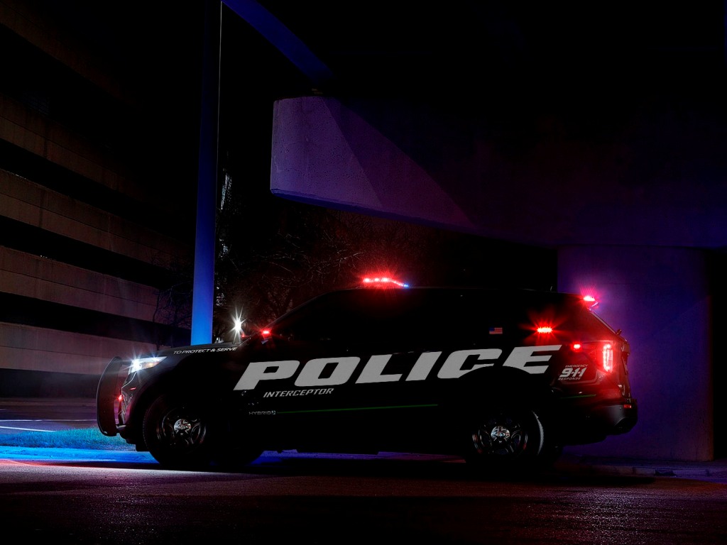 FORD APRESENTA FUSION TÁXI E SUV DE POLÍCIA HÍBRIDOS NOS EUA, foto 1