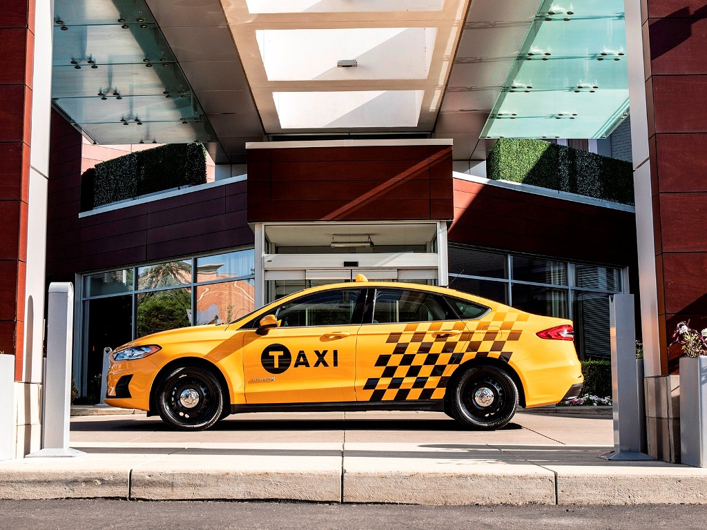 FORD APRESENTA FUSION TÁXI E SUV DE POLÍCIA HÍBRIDOS NOS EUA, foto 3