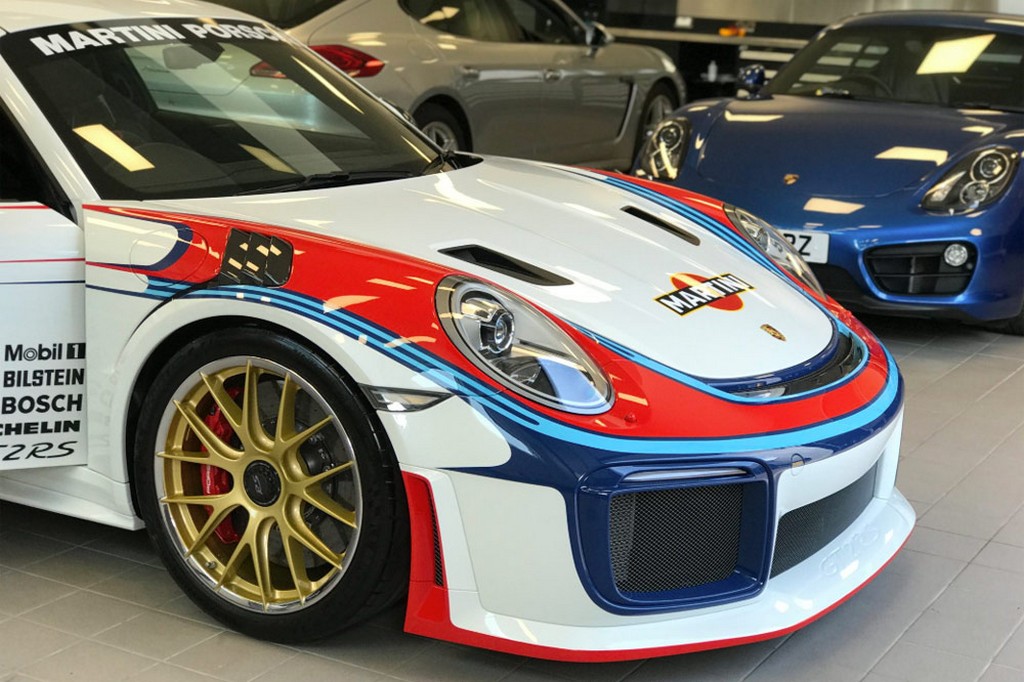 PORSCHE 911 GT2 RS MOBY DICK: UM TRIBUTO AO PASSADO, foto 3