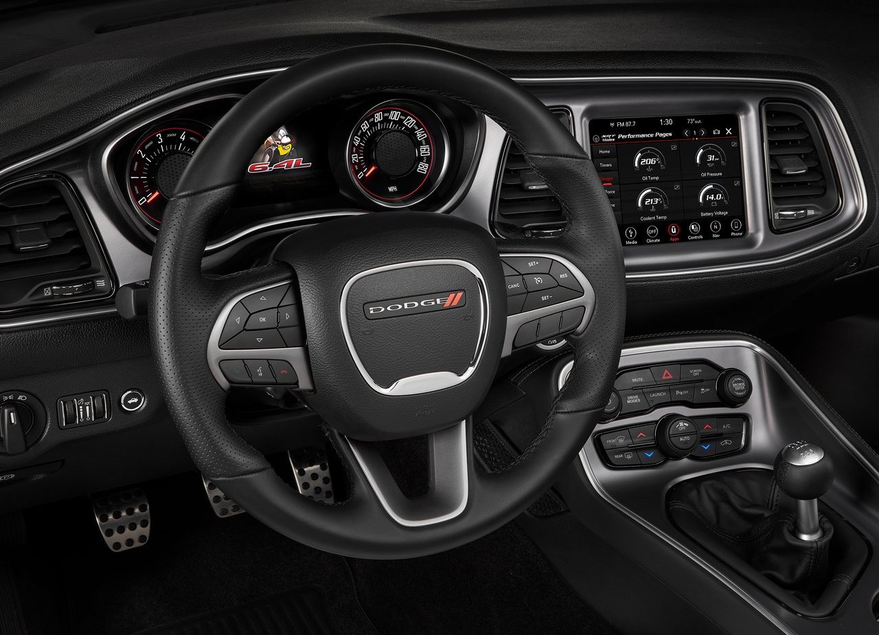DODGE CHALLENGER R/T SCAT PACK 2019: MAIS UMA VERSÃO WIDEBODY PARA A LINHA, foto 11