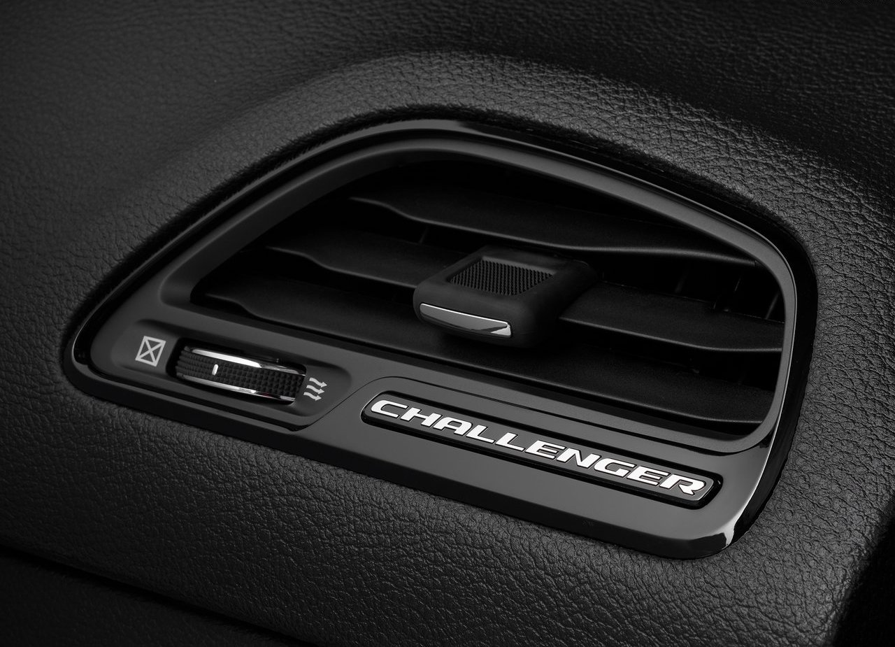 DODGE CHALLENGER R/T SCAT PACK 2019: MAIS UMA VERSÃO WIDEBODY PARA A LINHA, foto 17