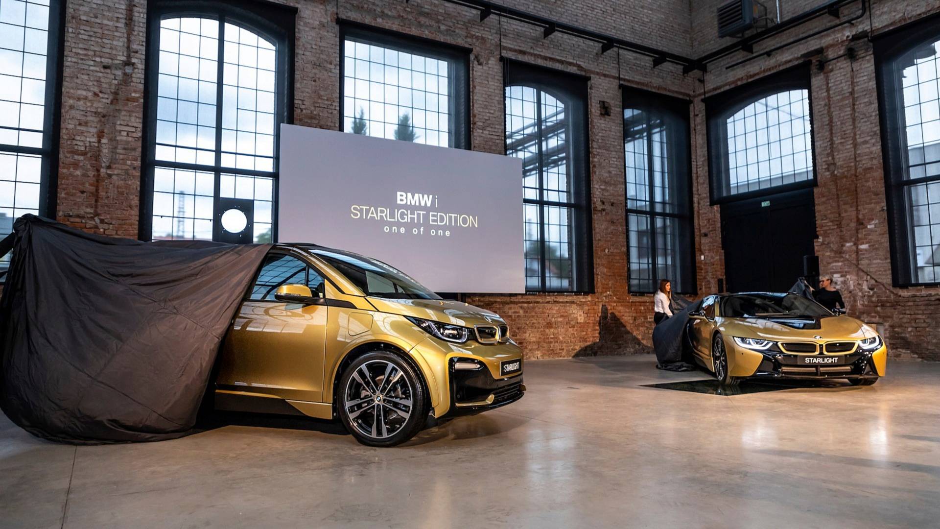 BMW REVELA i3 E i8 STARLIGHT EDITION COBERTA COM OURO DE 24 QUILATES, foto 3