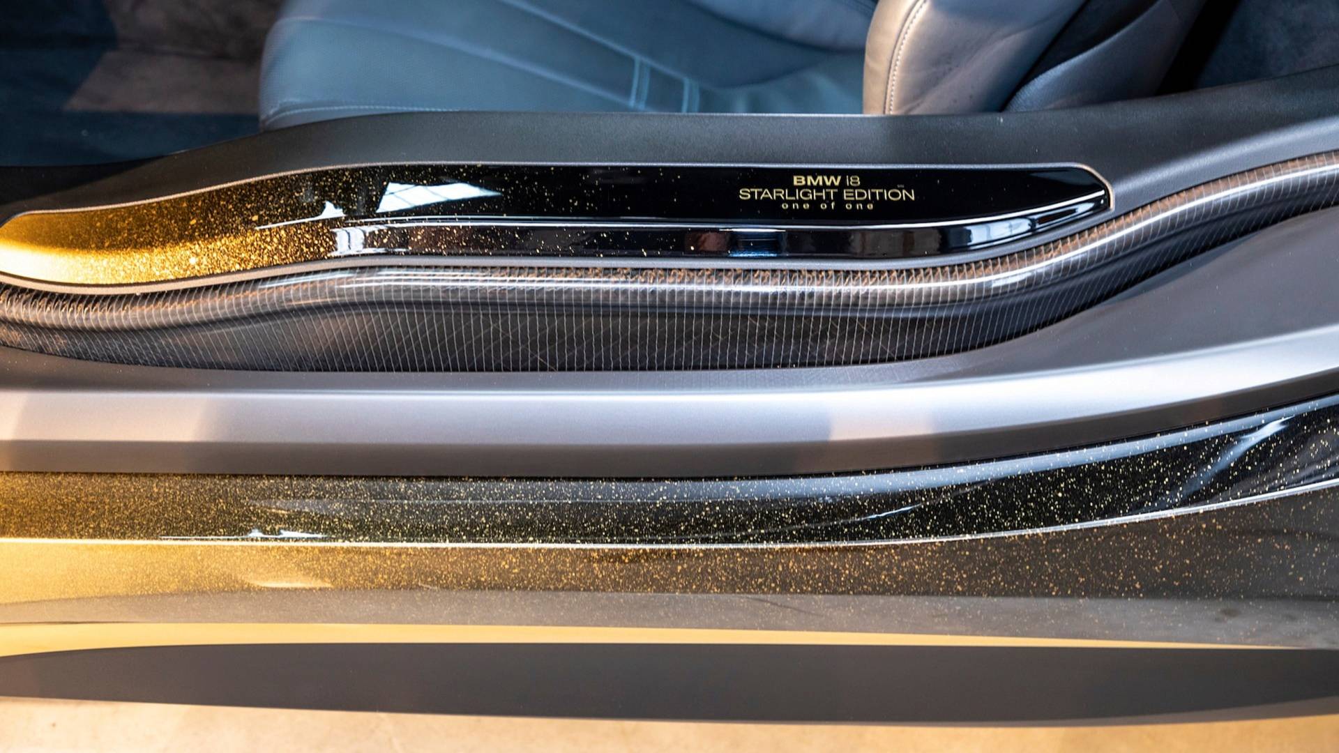 BMW REVELA i3 E i8 STARLIGHT EDITION COBERTA COM OURO DE 24 QUILATES, foto 9