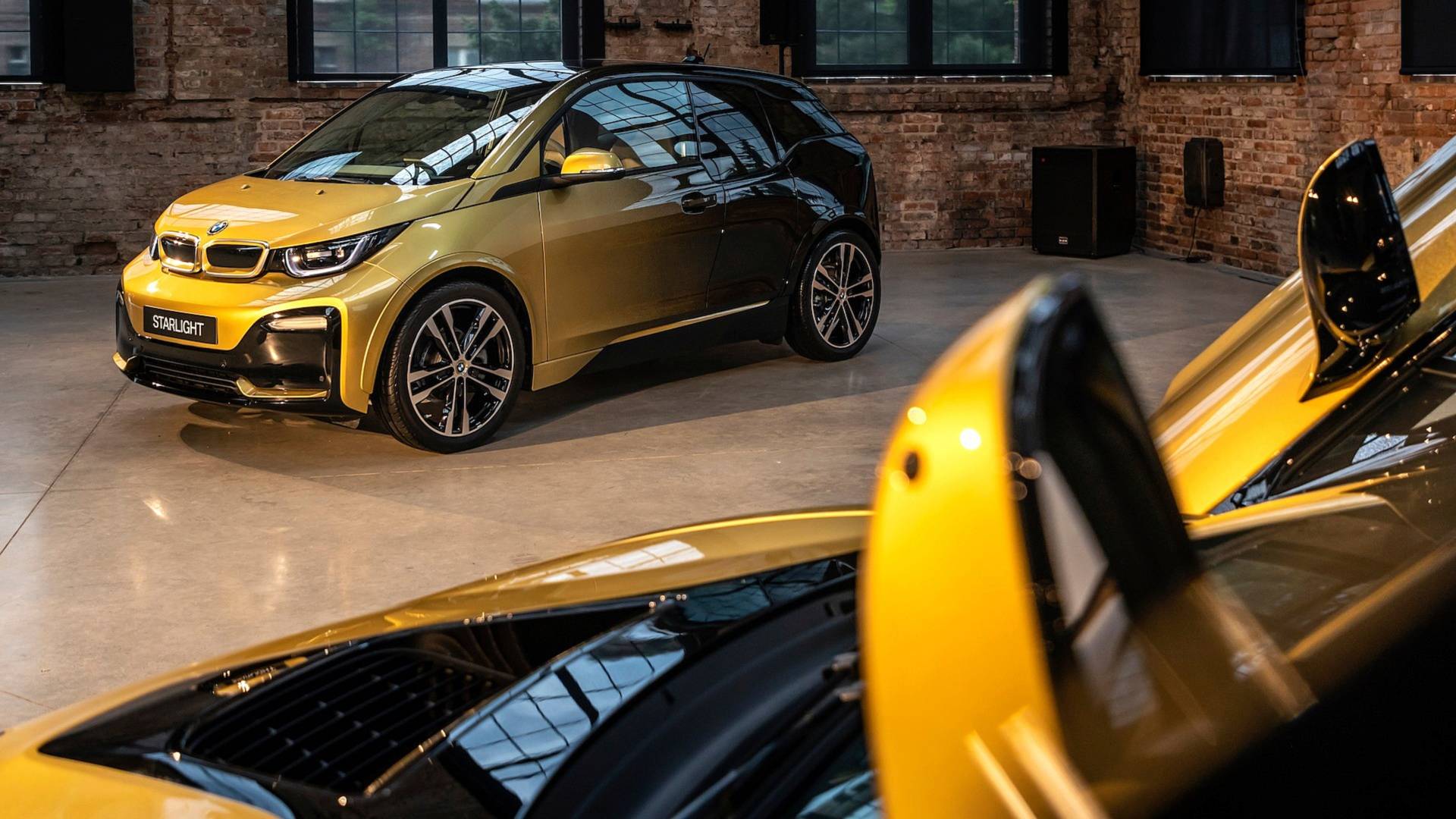 BMW REVELA i3 E i8 STARLIGHT EDITION COBERTA COM OURO DE 24 QUILATES, foto 17