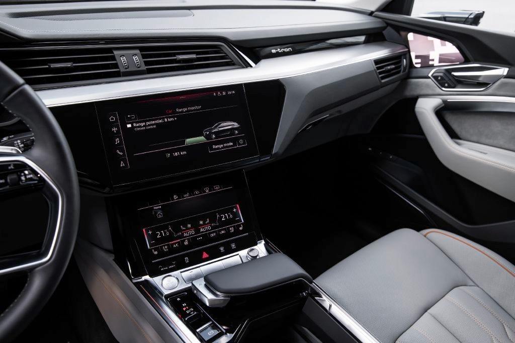 SURGEM FOTOS OFICIAIS DO INTERIOR DO AUDI E-TRON COM SEUS RETROVISORES DIGITAIS, foto 6