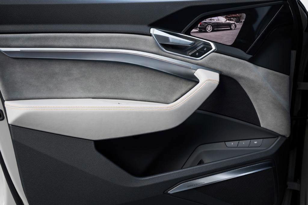 SURGEM FOTOS OFICIAIS DO INTERIOR DO AUDI E-TRON COM SEUS RETROVISORES DIGITAIS, foto 8