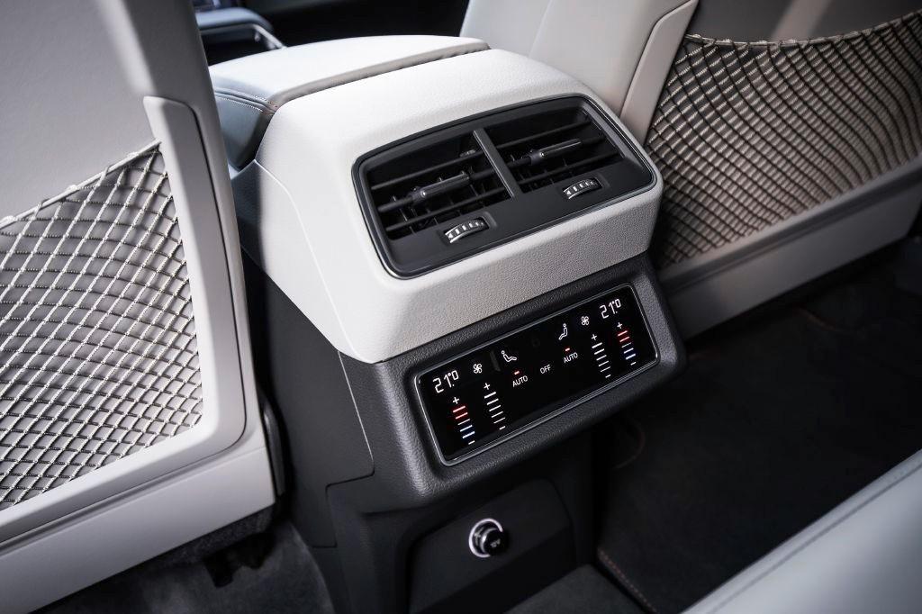 SURGEM FOTOS OFICIAIS DO INTERIOR DO AUDI E-TRON COM SEUS RETROVISORES DIGITAIS, foto 11