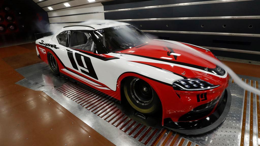 REVELADO O TOYOTA SUPRA DA NASCAR XFINITY SERIES, foto 9