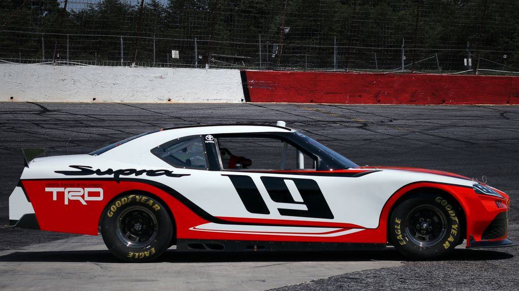 REVELADO O TOYOTA SUPRA DA NASCAR XFINITY SERIES, foto 15