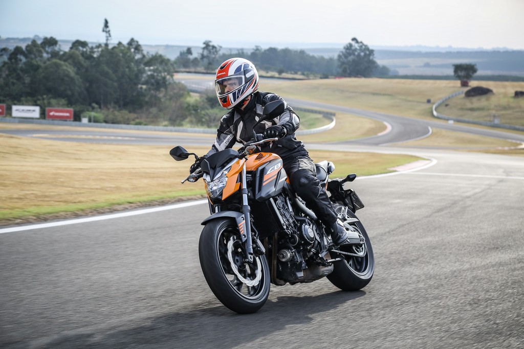 HONDA CB 650F E CBR 650F 2019 CHEGA COM NOVAS CORES E GRAFISMOS, foto 9