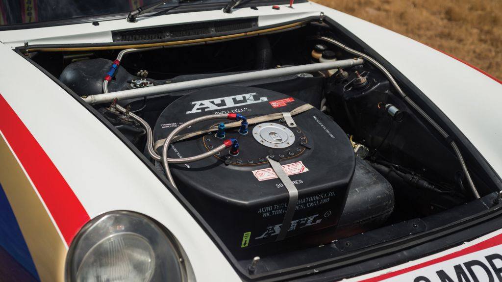 UM DOS 6 PORSCHE 959 PARIS-DAKAR SERÁ LEILOADO, foto 13