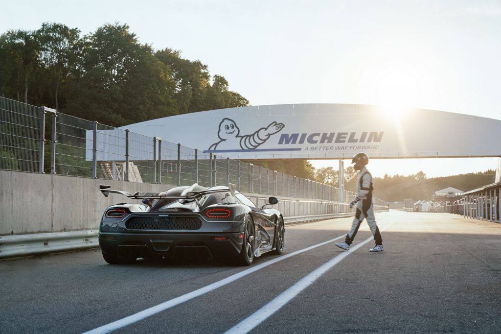 KOENIGSEGG REVELA OS DOIS ÚLTIMOS AGERA RS FINAL EDITION: THOR E VÄDER, foto 2