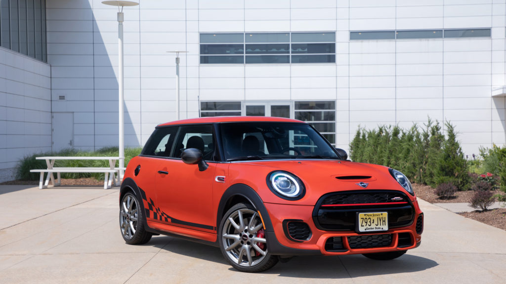 MINI JOHN COOPER WORKS HARDTOP INTERNATIONAL ORANGE EDITION FOI APRESENTADO NOS ESTADOS UNIDOS, foto 1