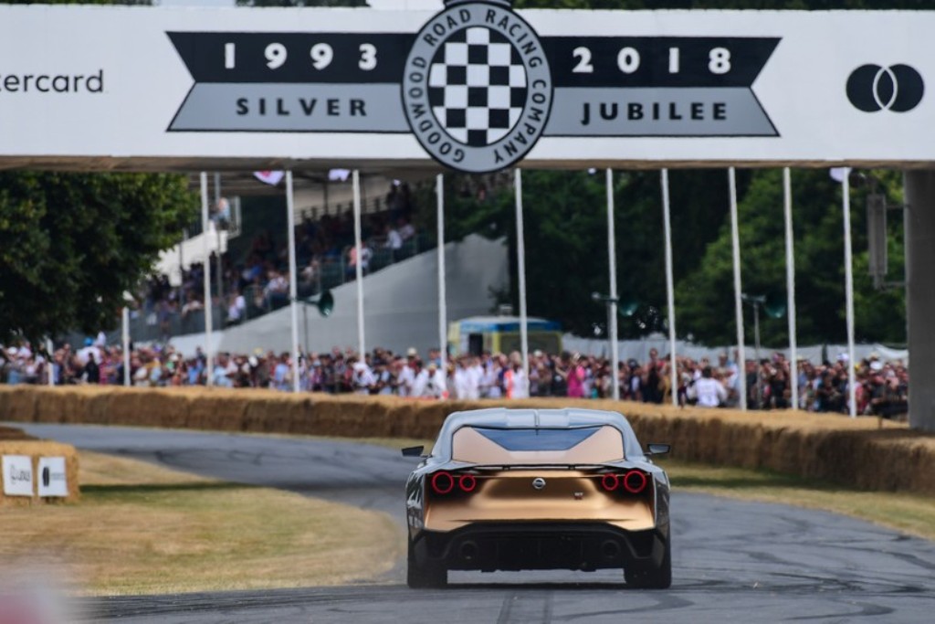 NISSAN GT-R50 ITALDESIGN ESTREIA NO FESTIVAL DA VELOCIDADE DE GOODWOOD, foto 4