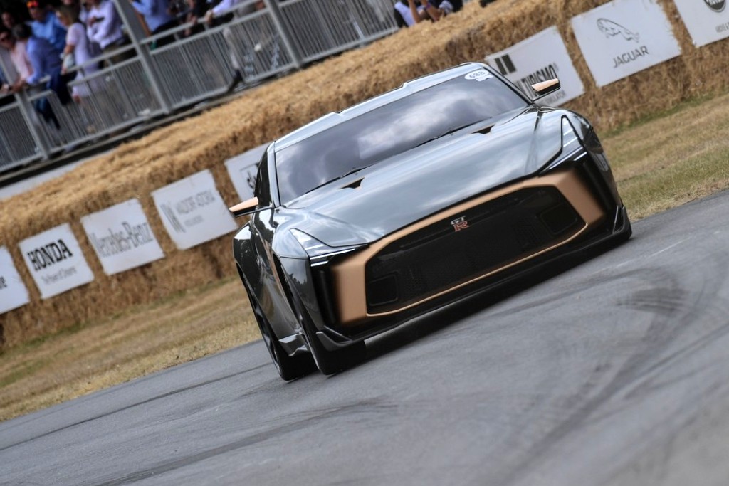 NISSAN GT-R50 ITALDESIGN ESTREIA NO FESTIVAL DA VELOCIDADE DE GOODWOOD, foto 5