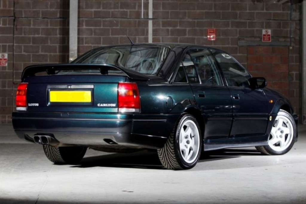 LOTUS CARLTON DE 1991 SERÁ LEILOADO NO REINO UNIDO, foto 2