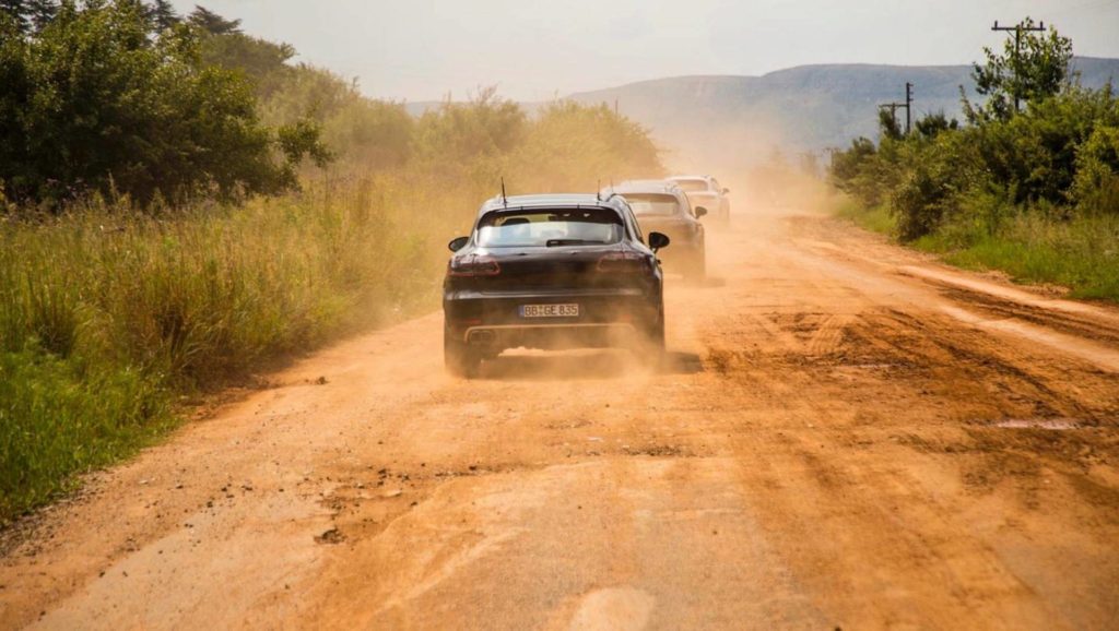 PORSCHE REVELA PROTÓTIPOS DE RENOVADO MACAN DURANTE TESTES NA ÁFRICA DO SUL, foto 6