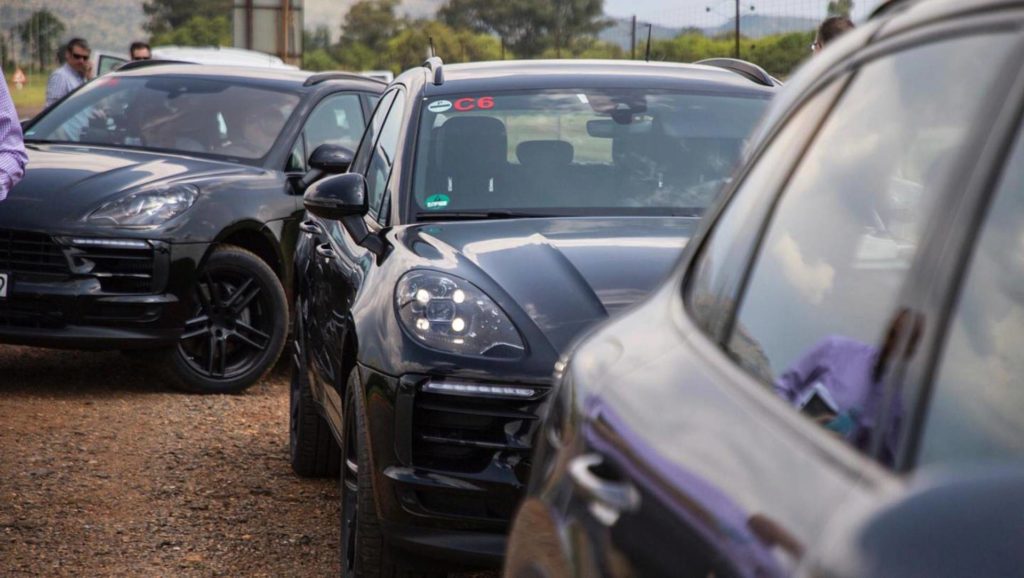 PORSCHE REVELA PROTÓTIPOS DE RENOVADO MACAN DURANTE TESTES NA ÁFRICA DO SUL, foto 15