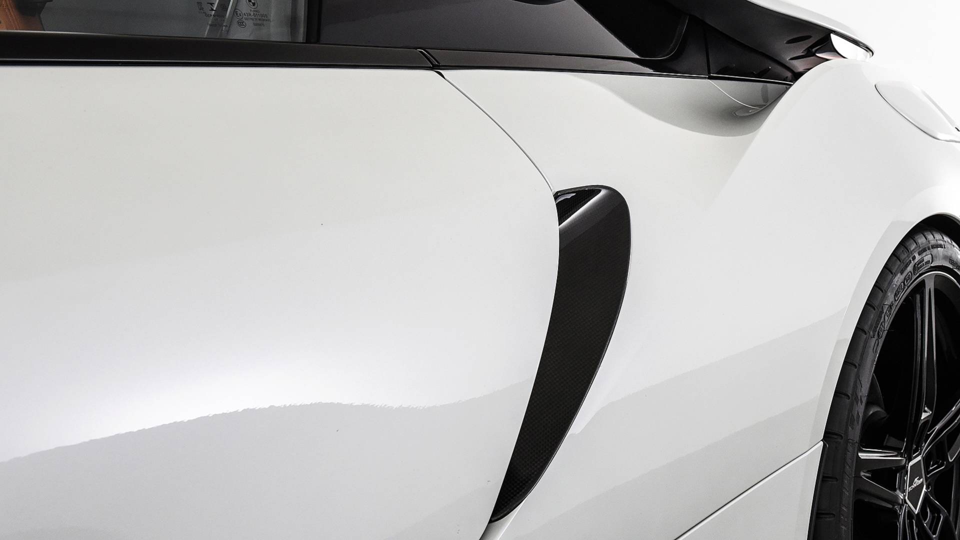 AC SCHNITZER APRESENTA SEU PROGRAMA PARA O BMW i8 ROADSTER, foto 18