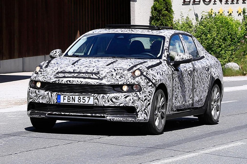 LYNK & CO MOSTRA O NOVO SEDAN 03 AINDA CAMUFLADO, foto 6
