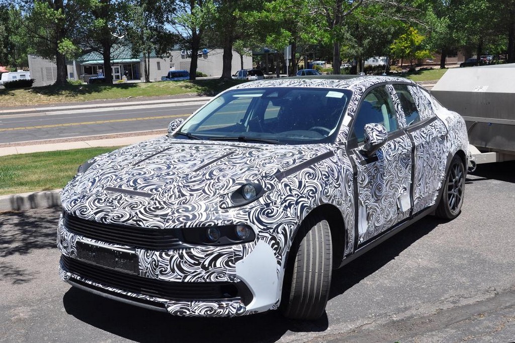 LYNK & CO MOSTRA O NOVO SEDAN 03 AINDA CAMUFLADO, foto 9