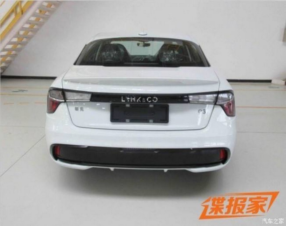 LYNK & CO MOSTRA O NOVO SEDAN 03 AINDA CAMUFLADO, foto 18