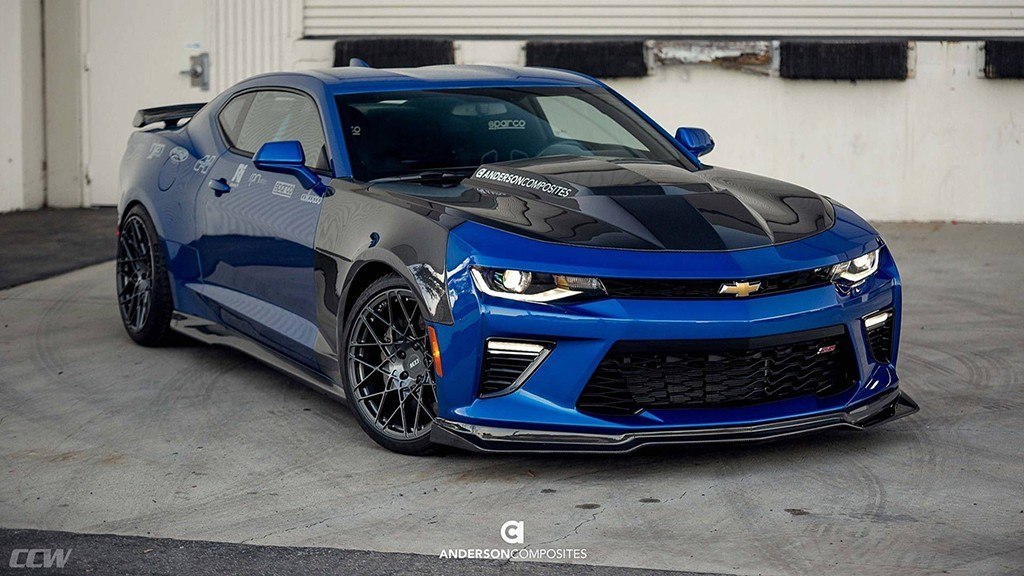 A ANDERSON COMPOSITES VESTE UM CHEVROLET CAMARO SS COM FIBRA DE CARBONO, foto 1