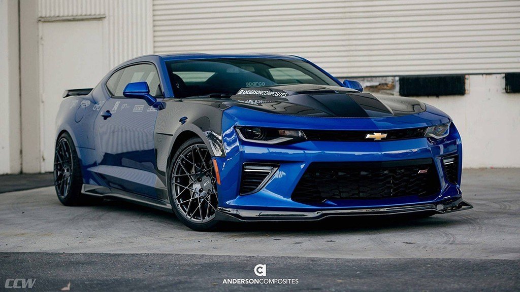 A ANDERSON COMPOSITES VESTE UM CHEVROLET CAMARO SS COM FIBRA DE CARBONO, foto 2