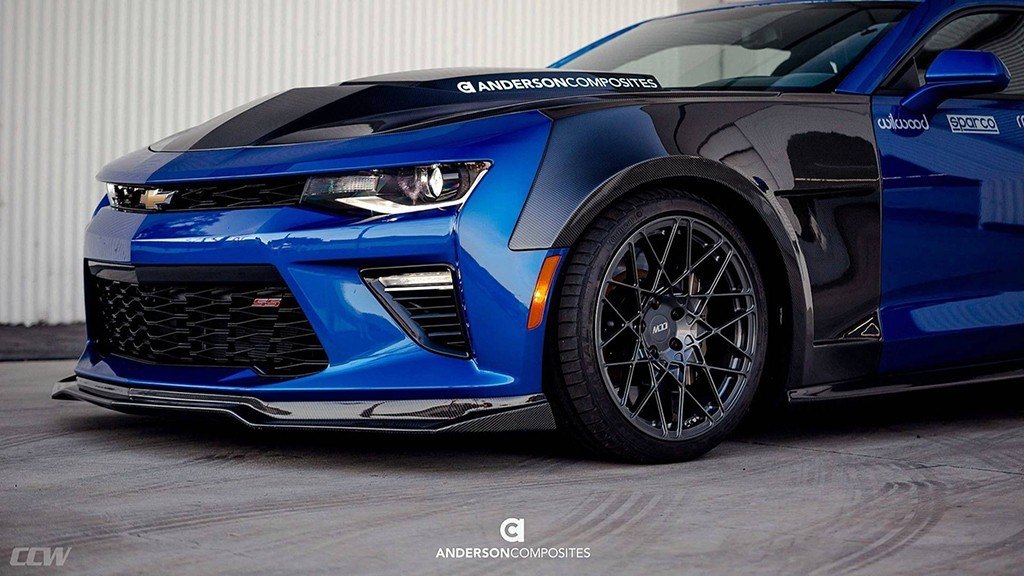A ANDERSON COMPOSITES VESTE UM CHEVROLET CAMARO SS COM FIBRA DE CARBONO, foto 7