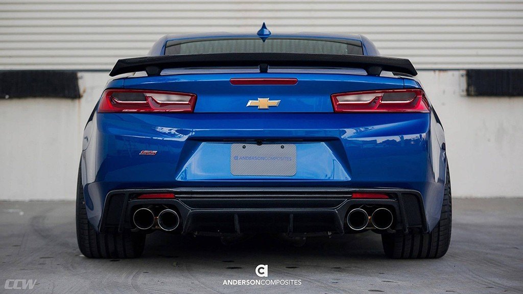 A ANDERSON COMPOSITES VESTE UM CHEVROLET CAMARO SS COM FIBRA DE CARBONO, foto 10