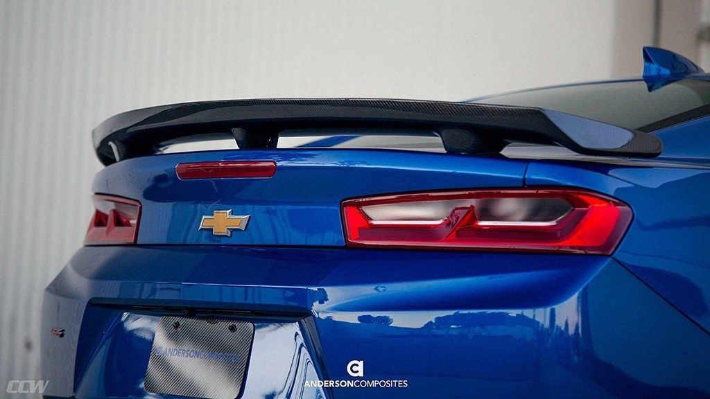A ANDERSON COMPOSITES VESTE UM CHEVROLET CAMARO SS COM FIBRA DE CARBONO, foto 11